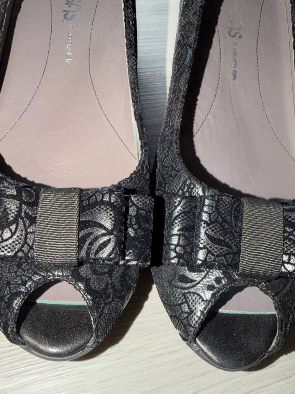 SAS Black Lace Peep-Toe Heels with Bow Accent 10.5W